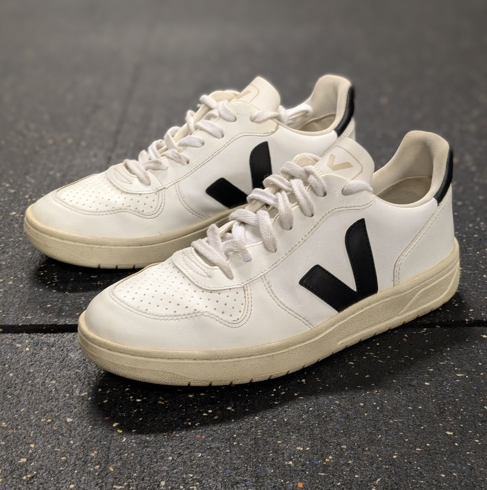 Veja V-10 Leather Low-Top Sneakers